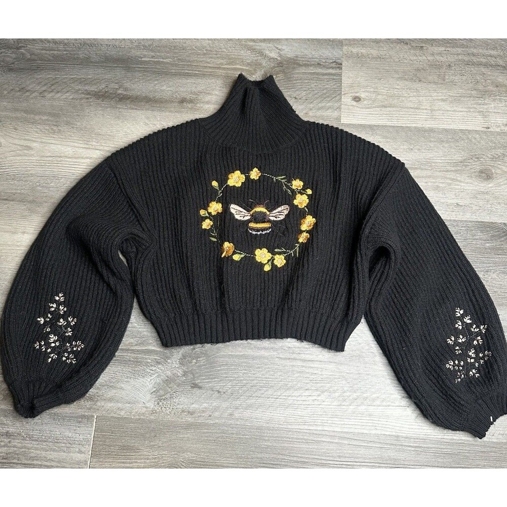 ROMWE Fairycore Women's Floral & Bee Embroidered Turtleneck Sweater - Small